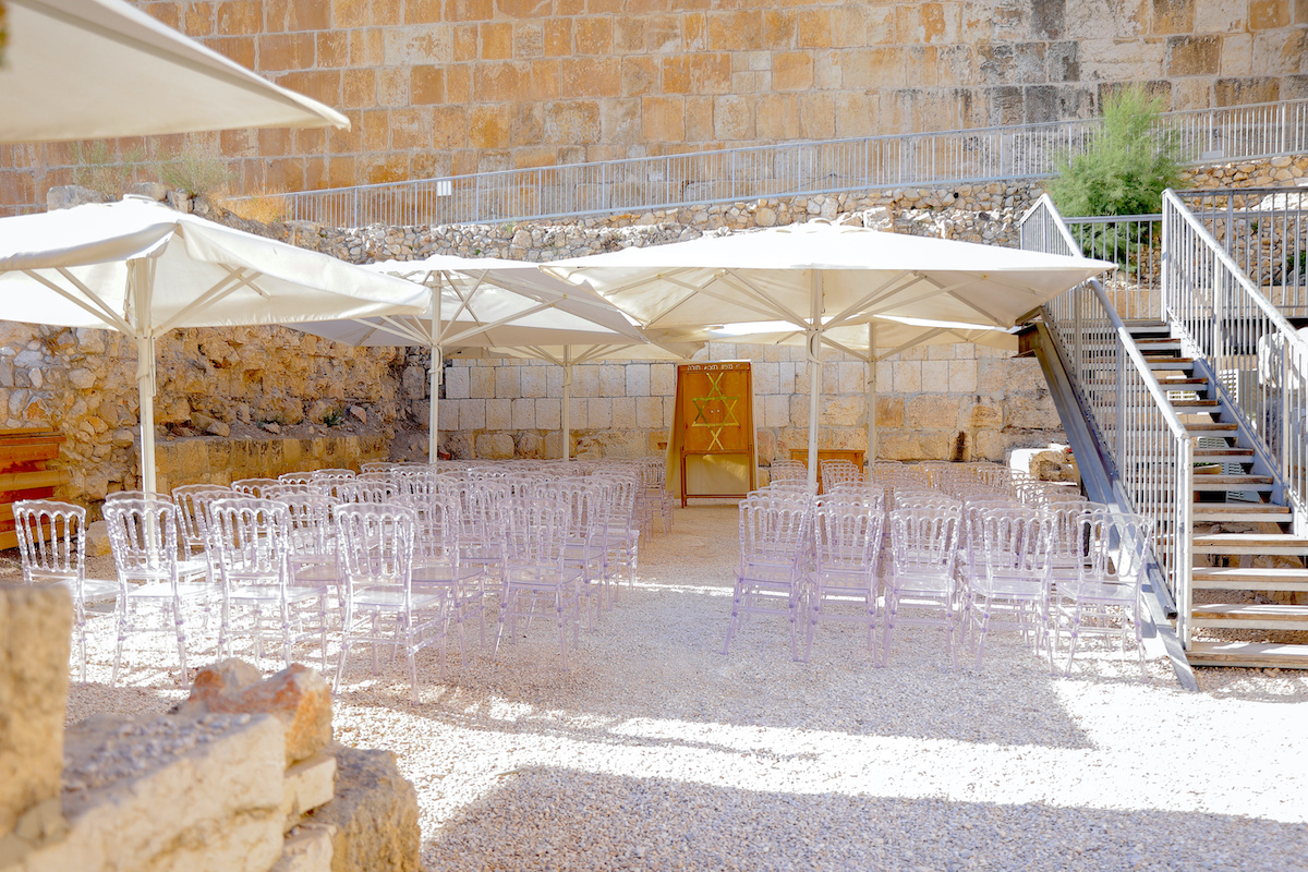 בר מצווה בבית כנסת